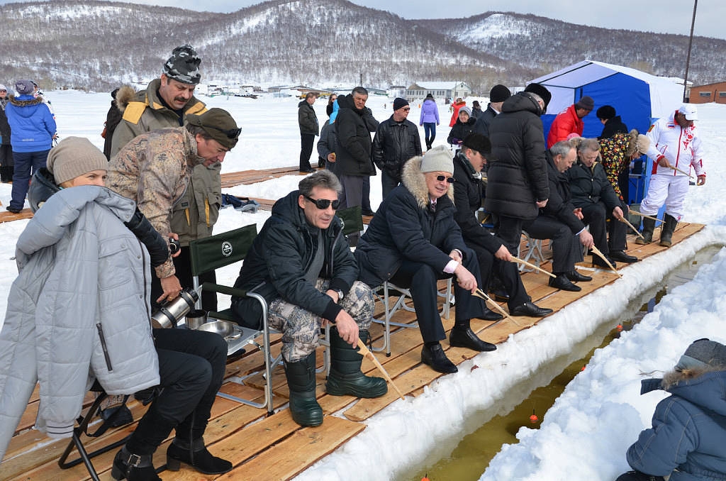 Нгк ресурс вакансии. Рыболовство Хабаровского края. Рыболовство на Амуре. Рыбалка на Амуре. Рыбалка Хабаровский край.