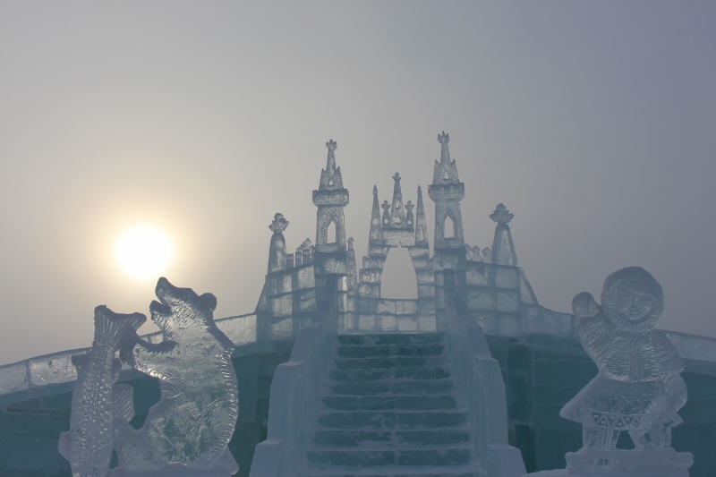 Якутский снежный городок