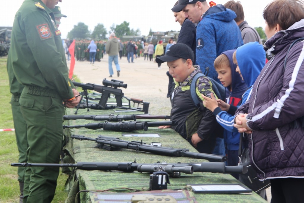 До какого числа выставка военной техники