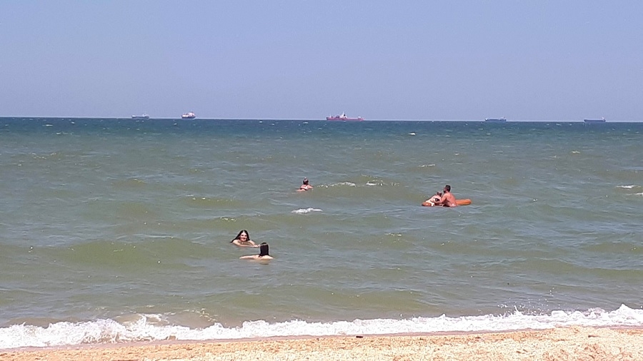 Вода в азовском море в голубицкой. Ейск станица Голубицкая. Голубицкая коса. Краснодар пляж. Голубицкая Кубанская.