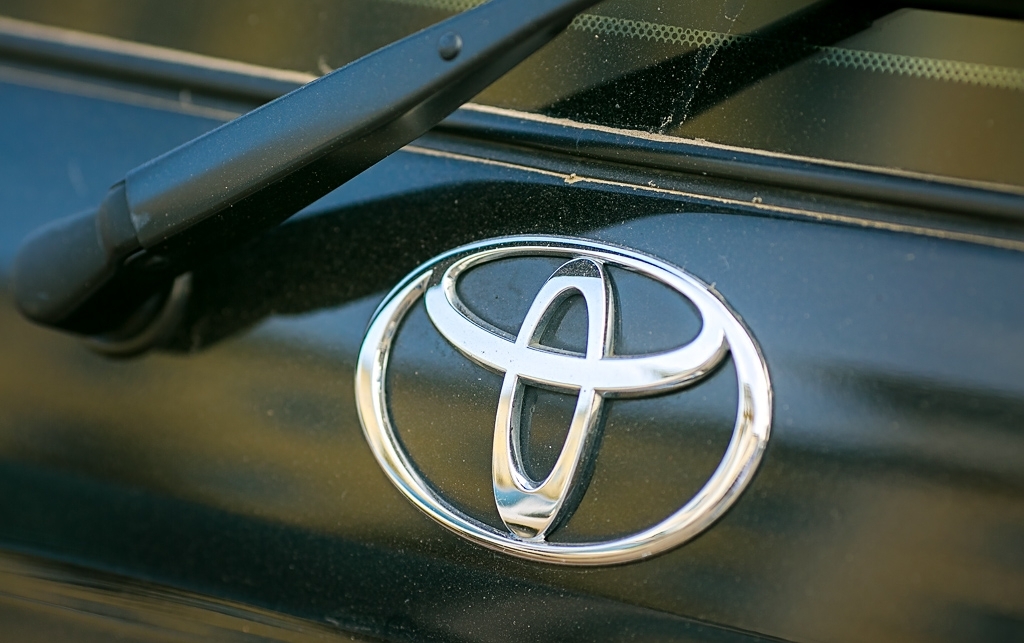 Toyota logo 2021