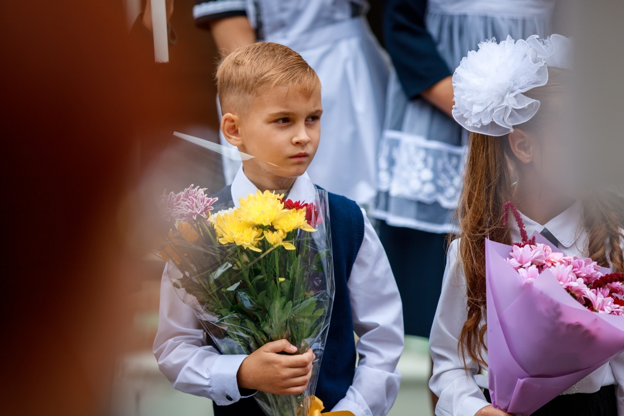 Первое сентября красивые фото Вы хотите в школу? Как прошла линейка для первоклашек в здании президентского вн