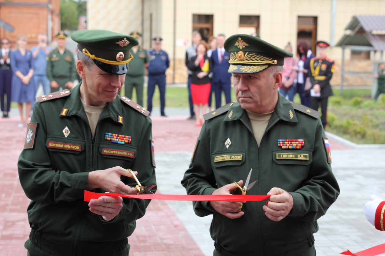 Заместители командующего центральным военным округом