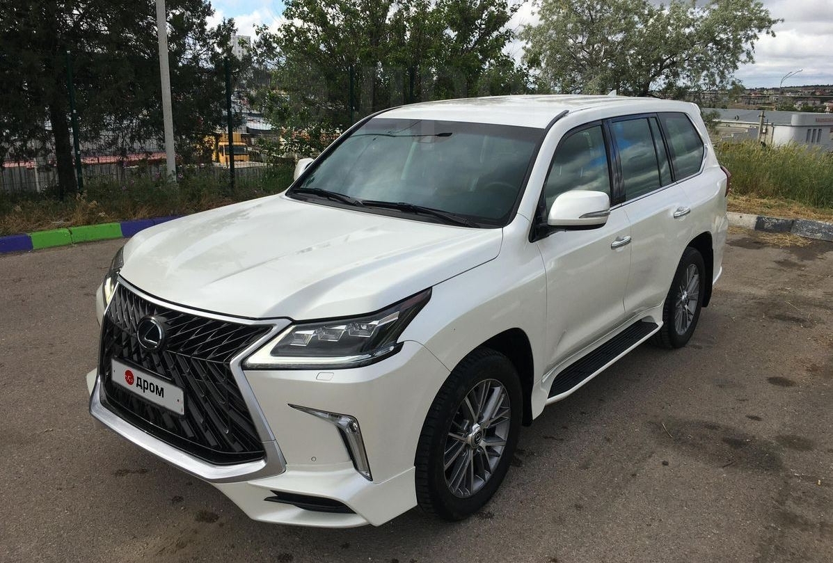 Lexus LX 450 Р±РµР»С‹Р№