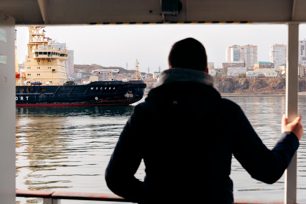 Экскурсии владивосток отзывы. Морская прогулка по Владивостоку. Морская прогулка Владивосток.