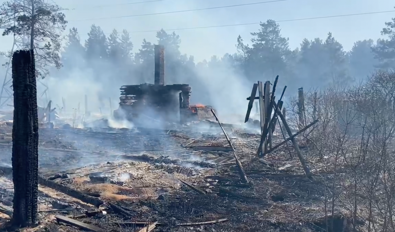 Белореченск пожар. Пожар в садоводстве. Пожары лесов в Усольском районе.