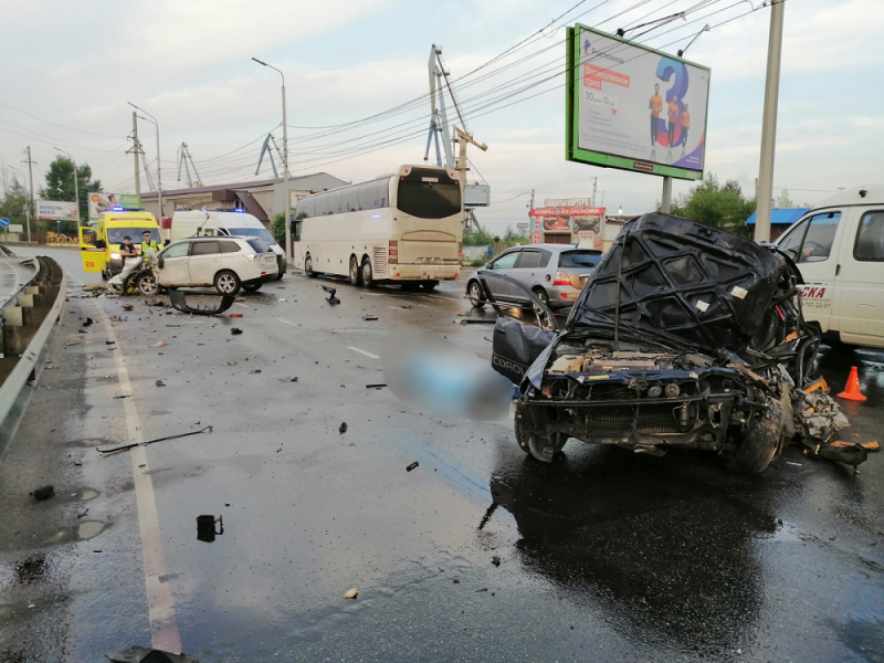 30 июня 19. Авария на Сурнова Иркутск. Транспортные аварии в Иркутске.