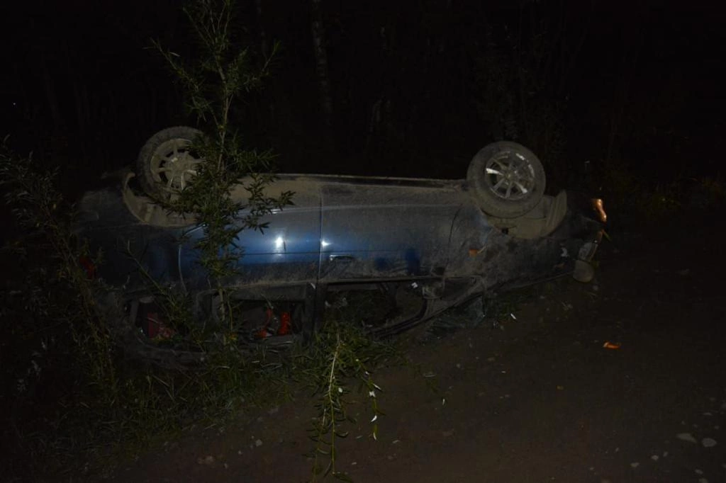Происшествия в Бодайбинском районе. Опрокидывание автомобиля.