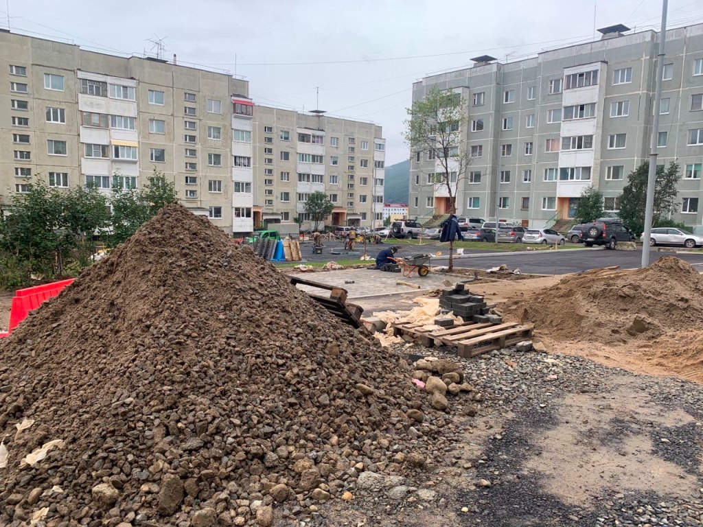 Октябрьский комплексный. Магадан благоустройство.