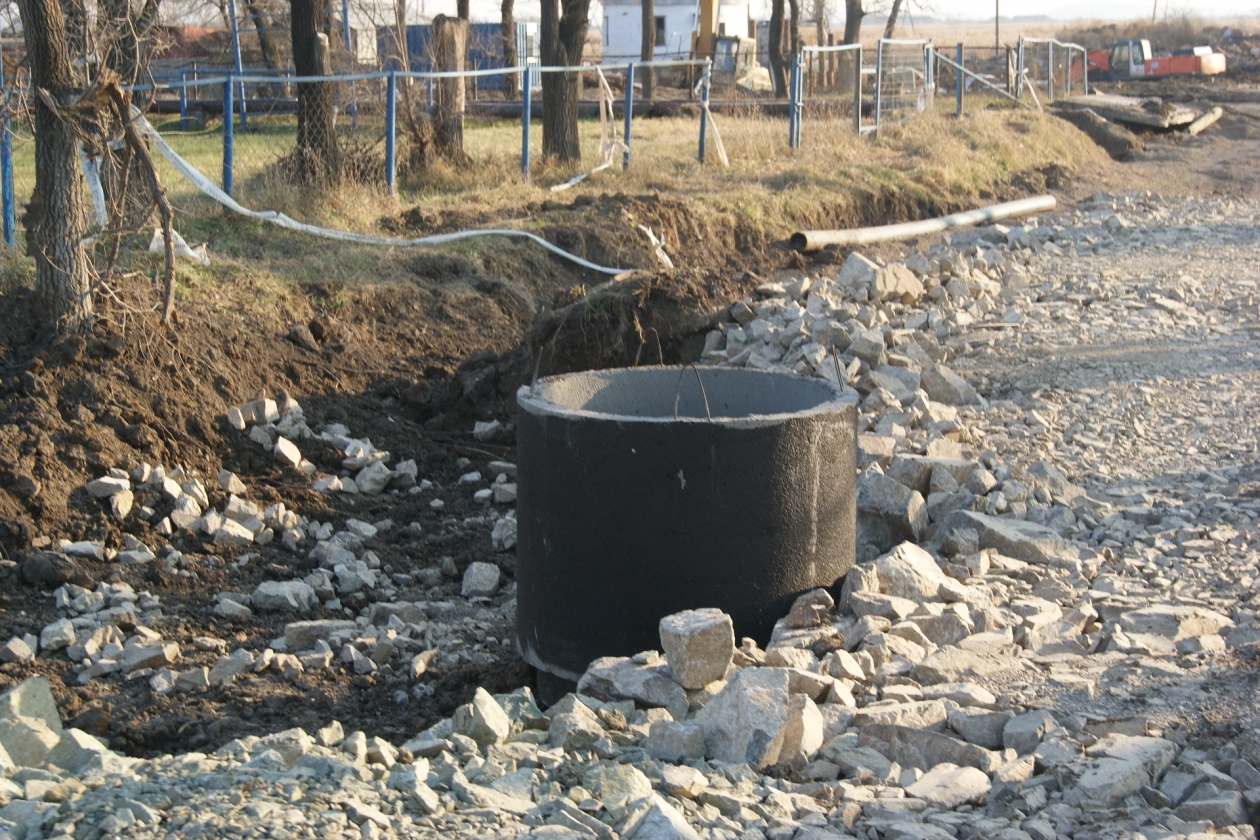 Канализация. Водопровод. Водопроводов и теплотрасс. Канализация Уссурийск.