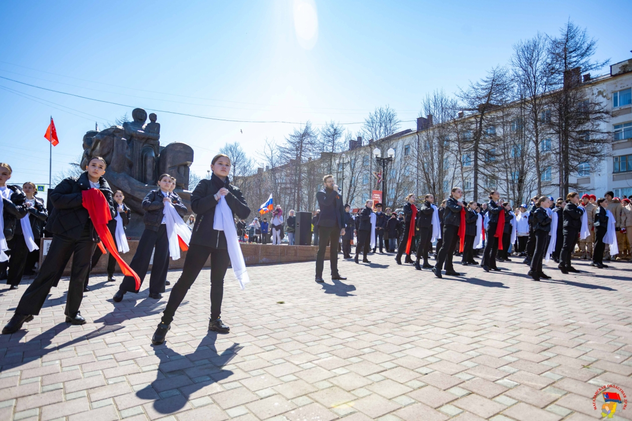 Митинг к 9 мая 79 годовщина. Митинг ко Дню Победы. 9 Мая фото. Магадан 9 мая. Митинг с днём Победы в Новокубанске.