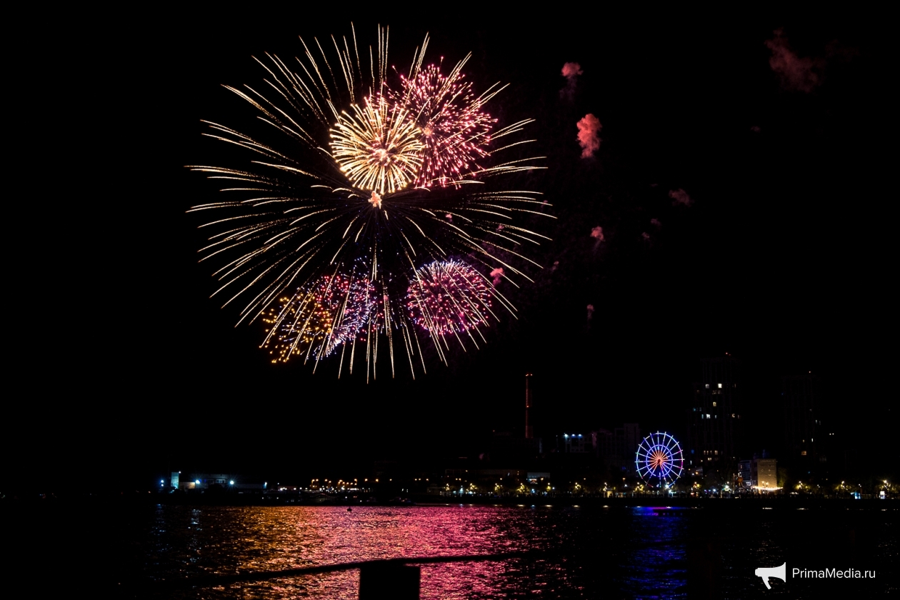 День города владивосток 2024 афиша. День города Владивосток. 2 Июля день города Владивосток. День города Владивосток 2018 фото.