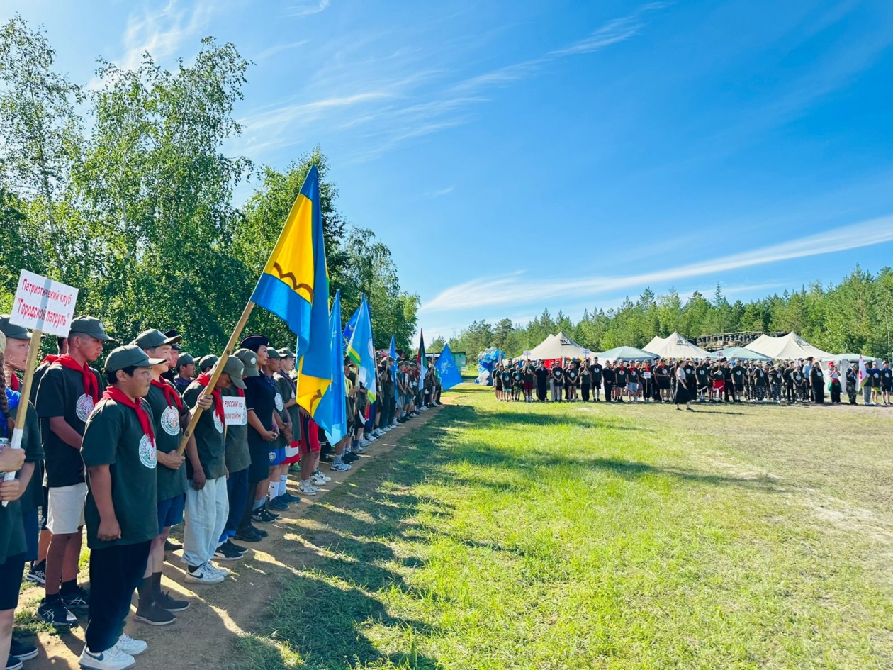 Гонка героев фото. Месячник безопасности военной службы. Фото город спорт. Открытие армейских игр 2022.