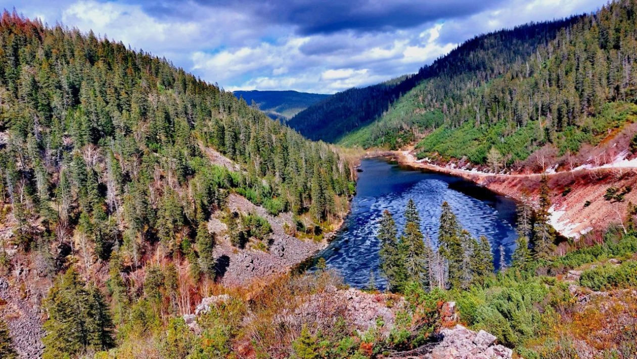 Озеро амут хабаровский край фото Дополнительный рейс "Комсомольского экспресса" на озеро Амут ввели в Хабаровском